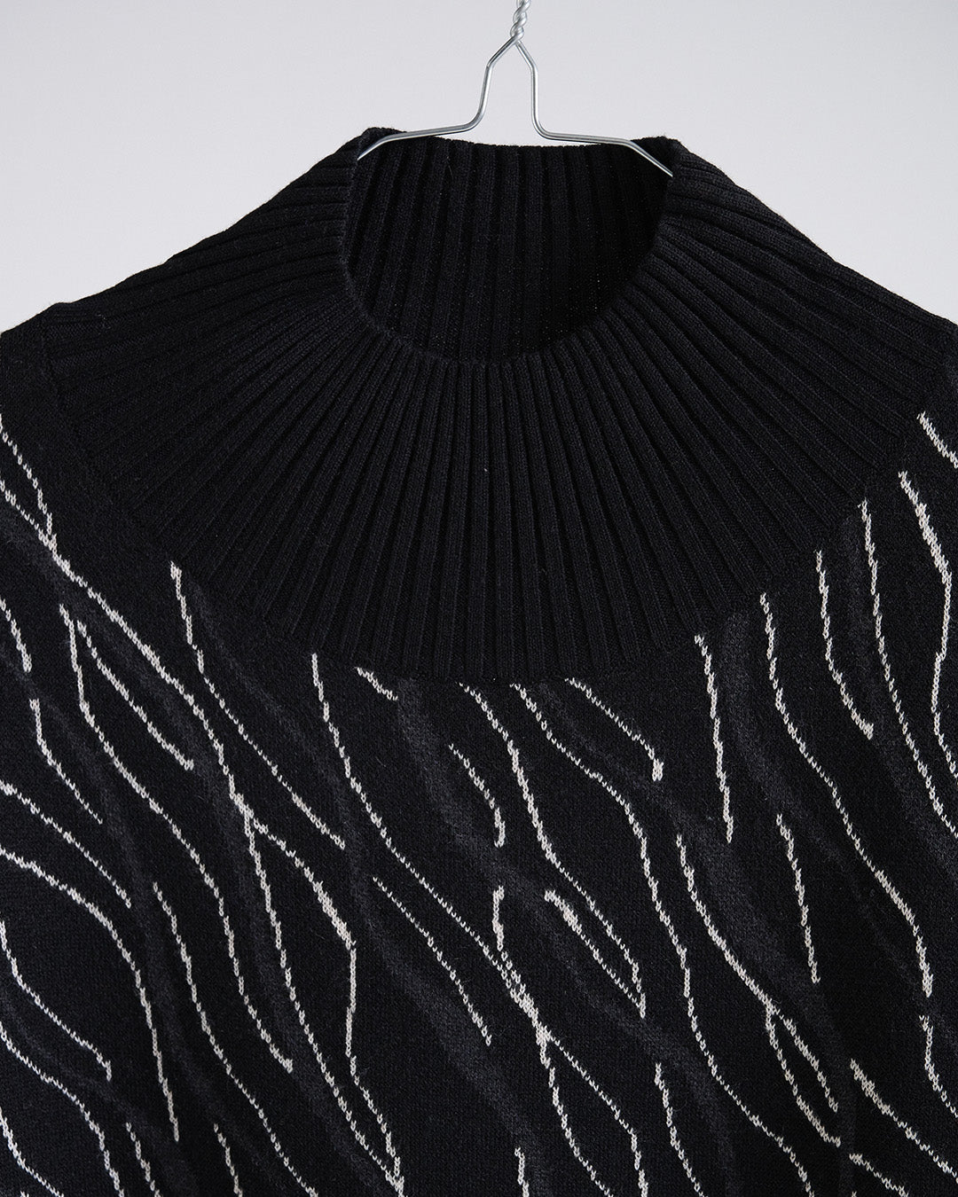 Wool Blend Abstract Pattern Short Sleeves Knit Dress