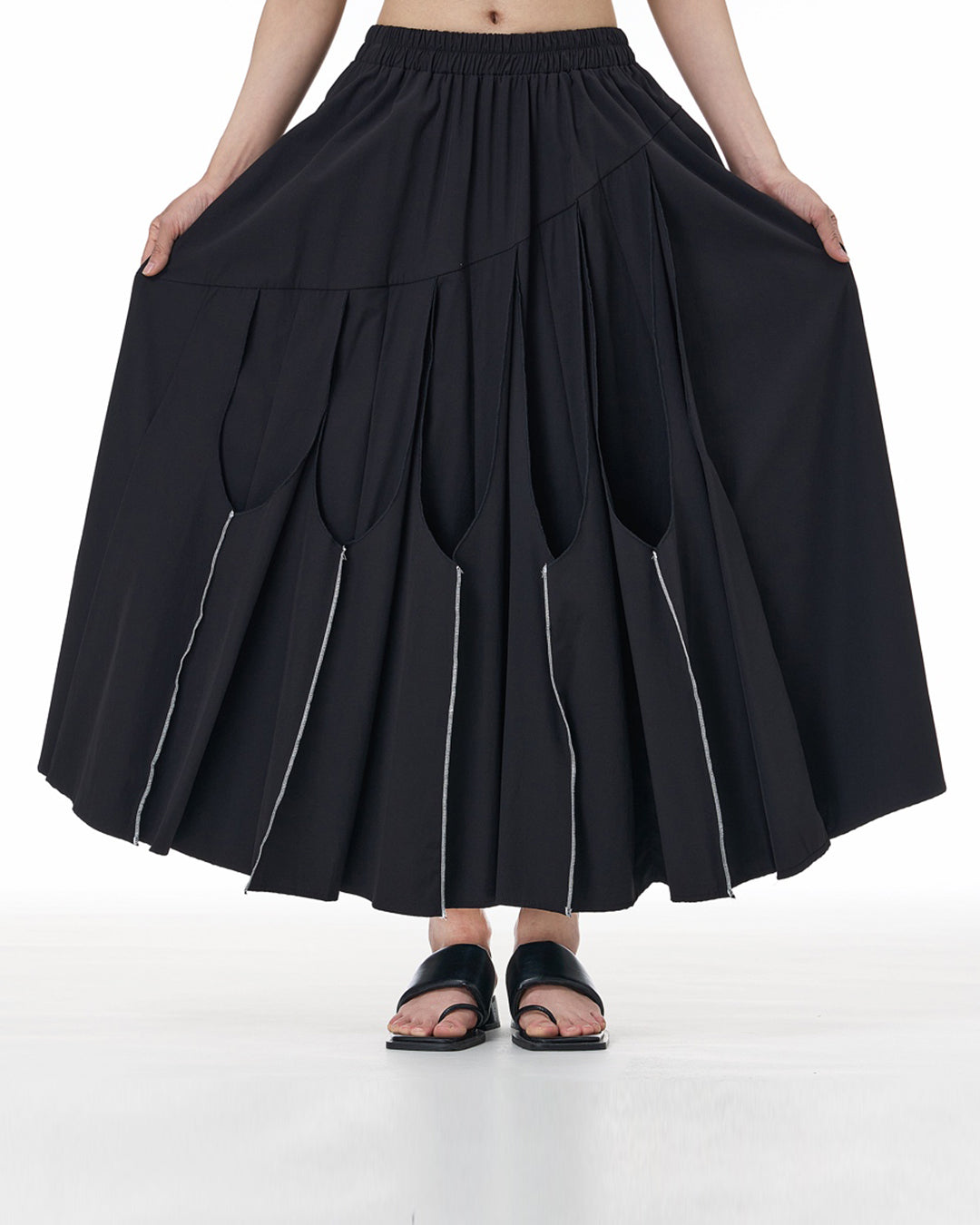 Fashion-Forward Exposed Stitch 3D Cut Skirt