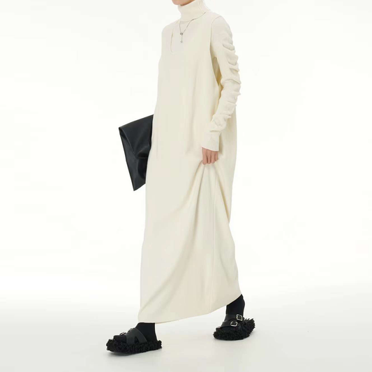 Two-piece set of knit dress with pleated sleeve top