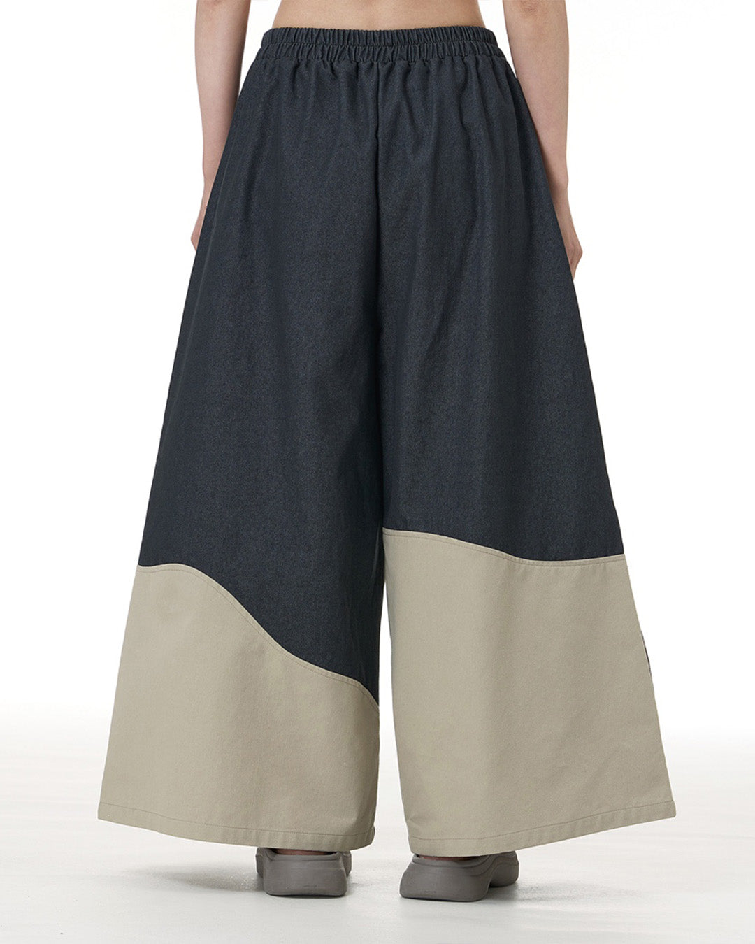 Contrast Panel Wide-Leg Denim