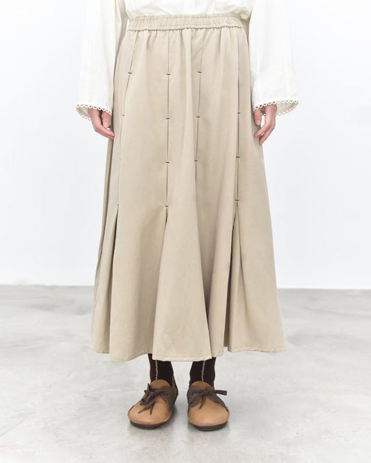 Artistic Structured Skirt with Contrasting French Knots