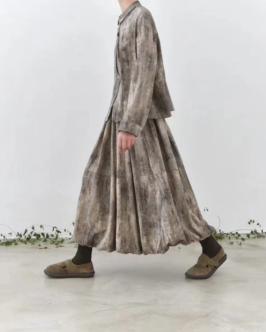 Asymmetrical Tie-Dye Placket Artistic Shirt in Draped Vintage Wash Fabric