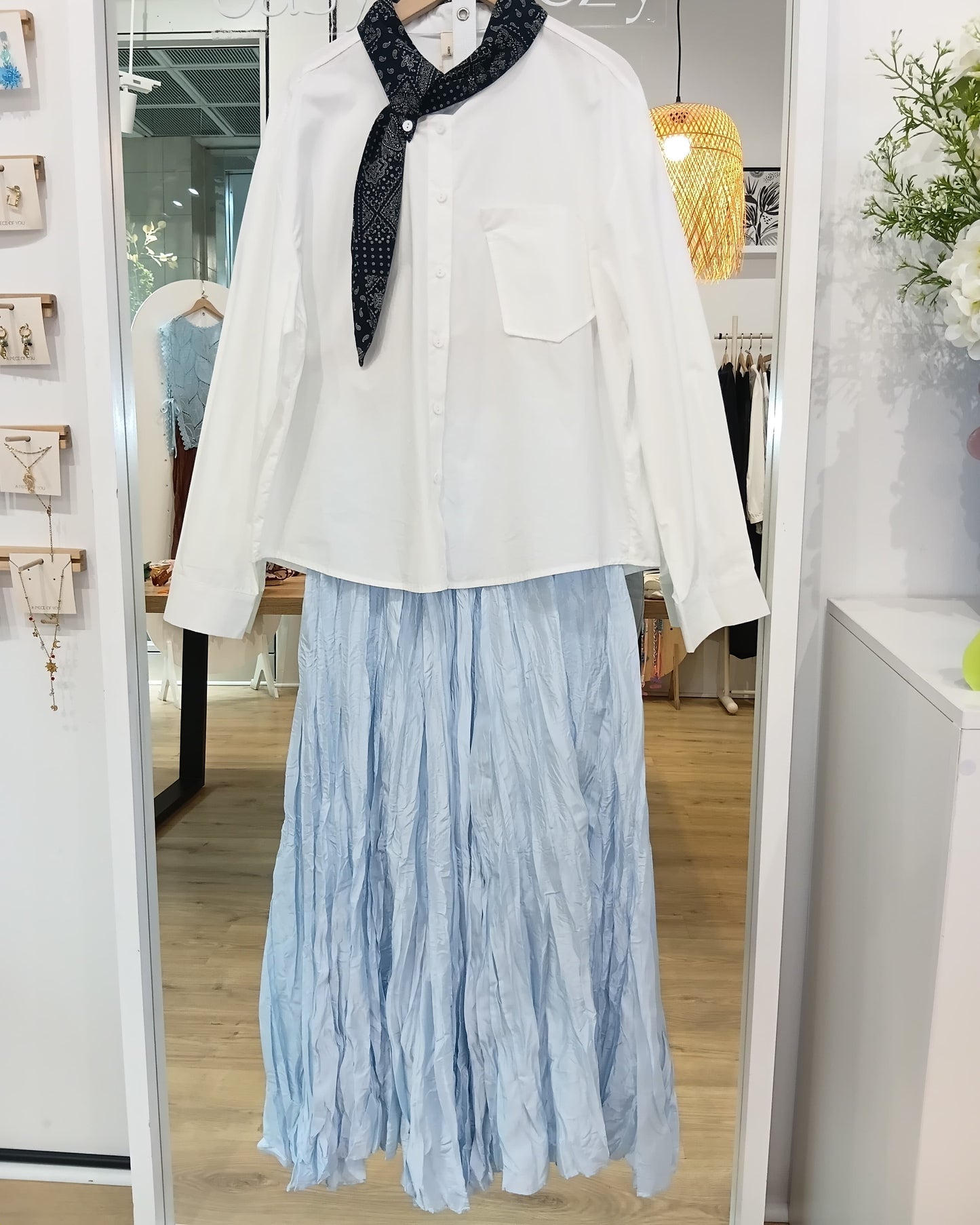 Flowing Draping Pleated Fabric Long Skirt