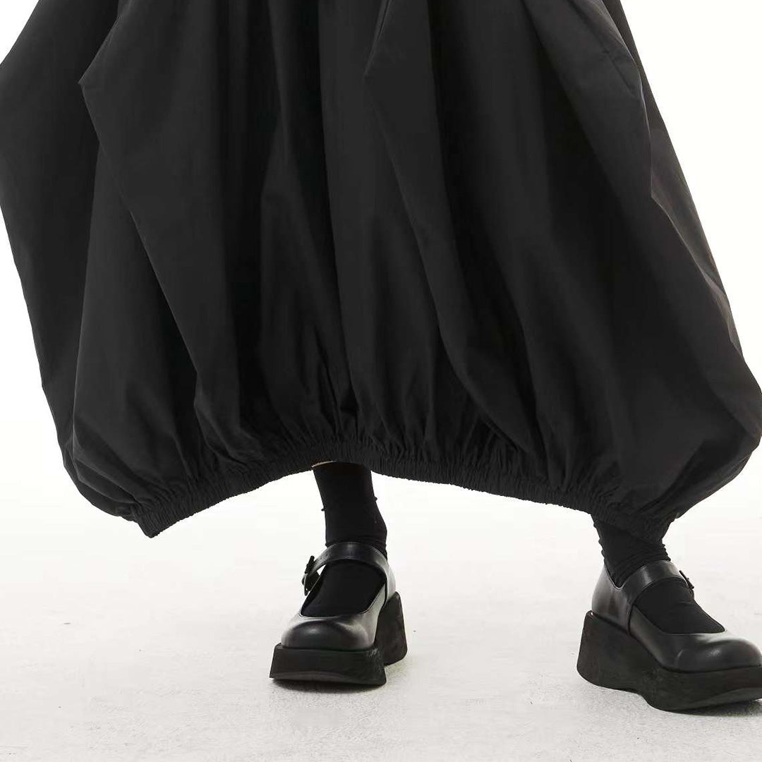 Stylish Lantern Skirt with Pleating in Black
