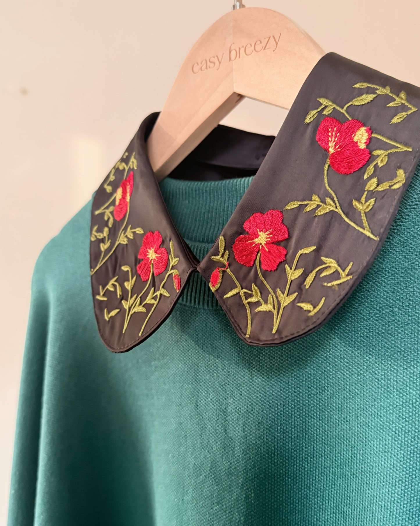 Detachable Collars