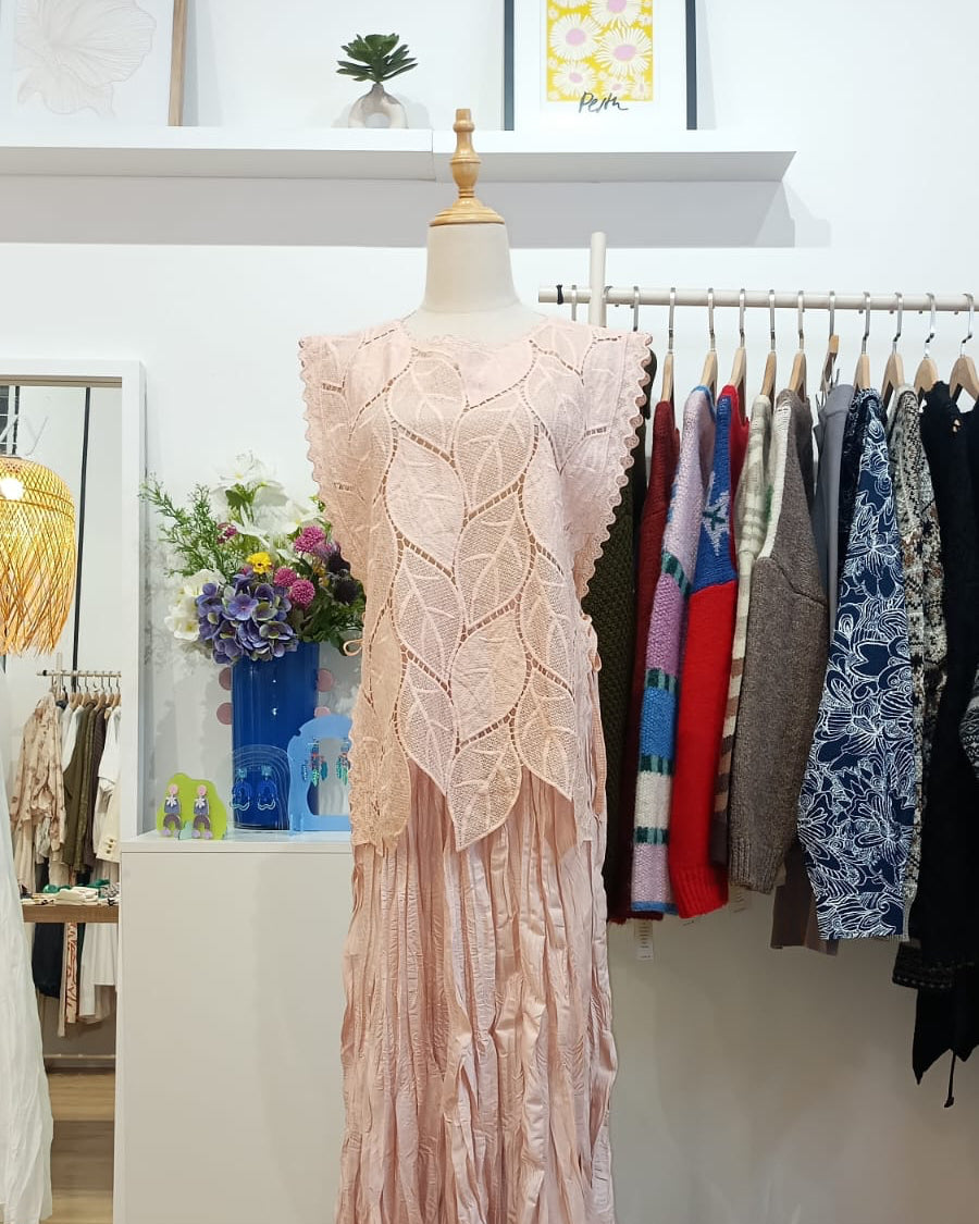 Leaf Lace Vest