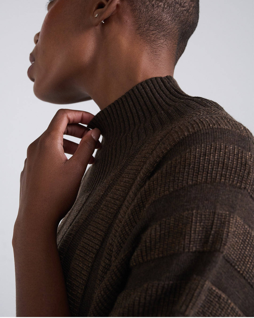 A minimalist piece — with a twist-Wool Blend Buttons Deco Short-sleeves Oversize Dress