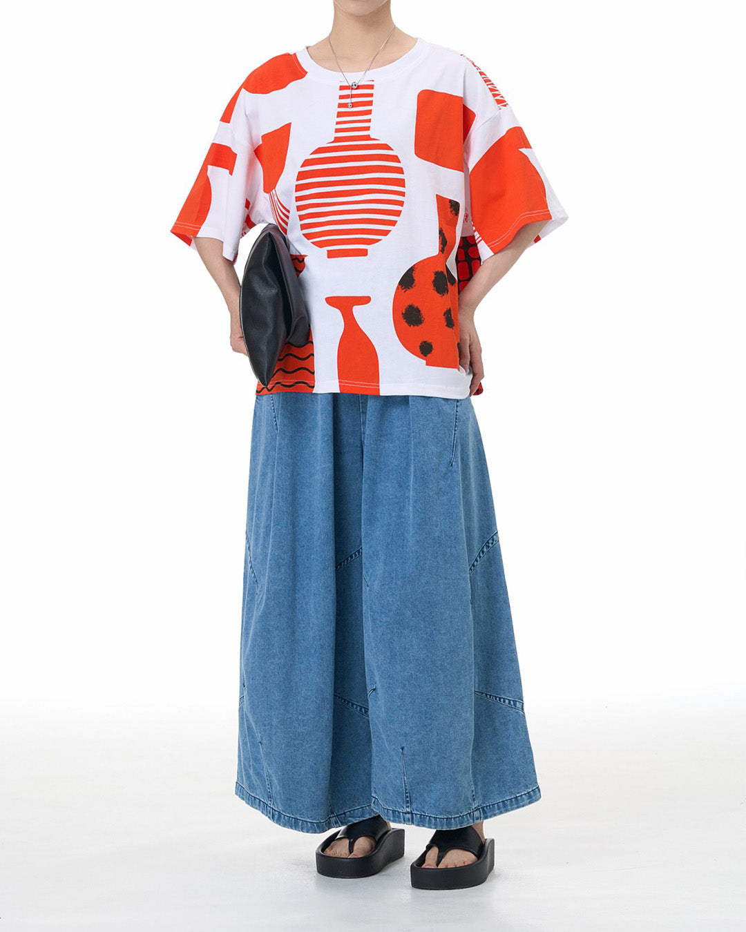 Pottery Graphic T-Shirt