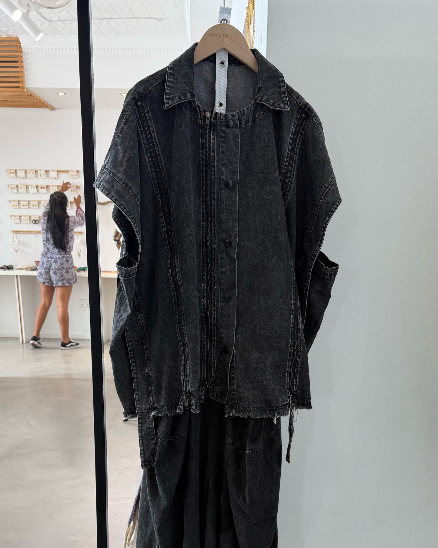 Structured Denim Vest with Zipper Detailing