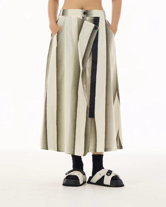 Gradient Blocks Print Front Pleated Skirt