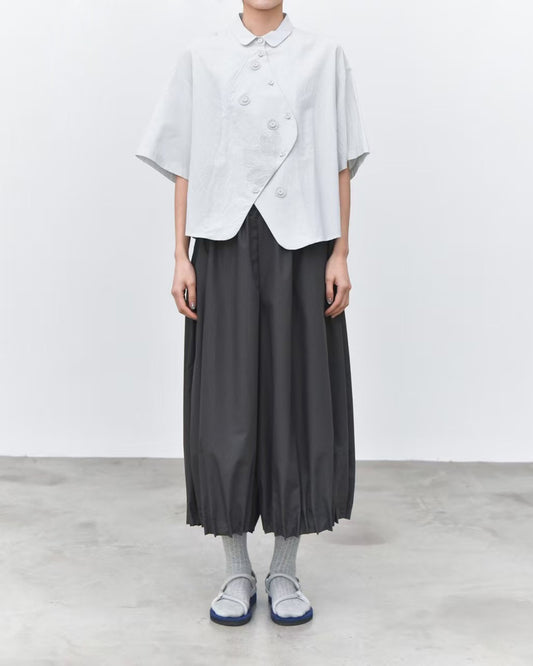 Hand-Appliquéd Shirt with a Scalloped Placket Available in White and Blue