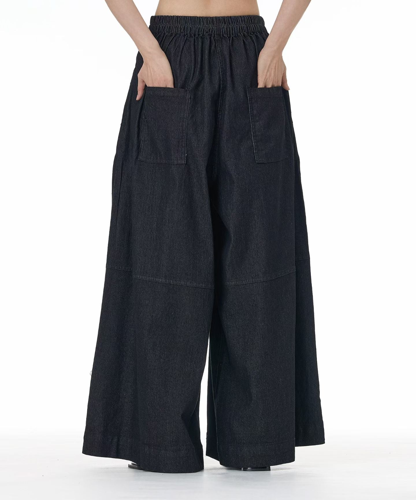 Curved Waist Denim Pants